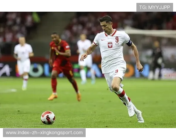 莱万二次补射质量顶级，让拜仁再度掌控局面